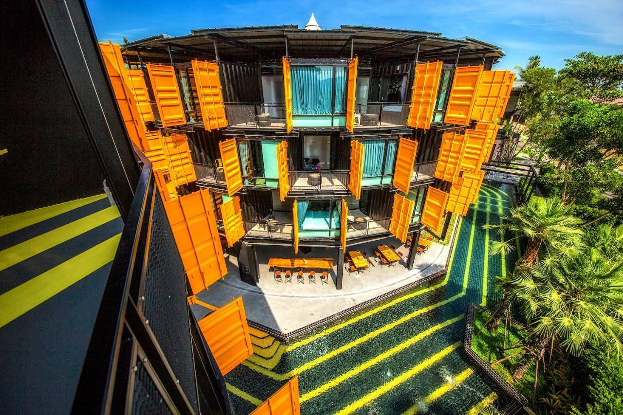 Hivetel Hotel Чалонг Екстериор снимка